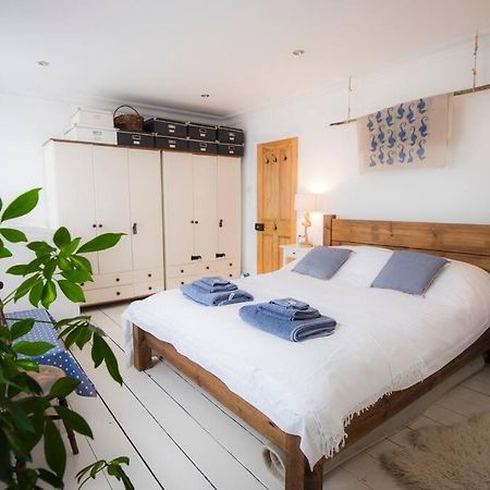 Restful And Cosy 4 Bed Home Minutes From The Beach Sandgate Luaran gambar