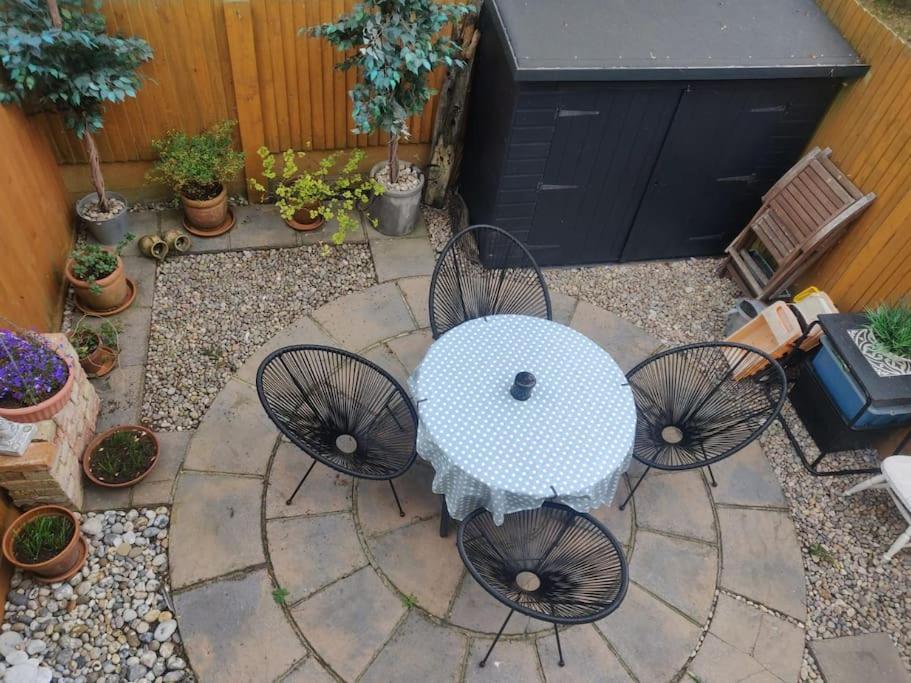 Restful And Cosy 4 Bed Home Minutes From The Beach Sandgate Luaran gambar